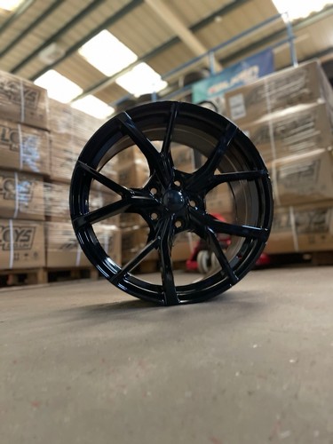 Estoril style alloy wheels - 19",
